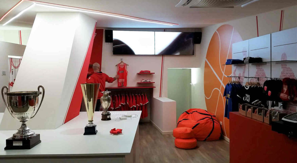 Varese Pallacanestro Shop — foto 4